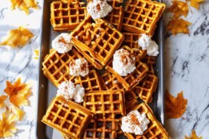 Pumpkin Spice Waffles Recipe for Fall Mornings