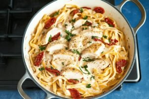 Sun-Dried Tomato Fettuccine Alfredo Recipe